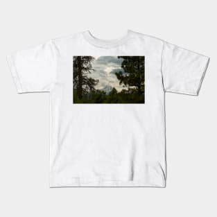 The Framing Of Mount Hood © Kids T-Shirt